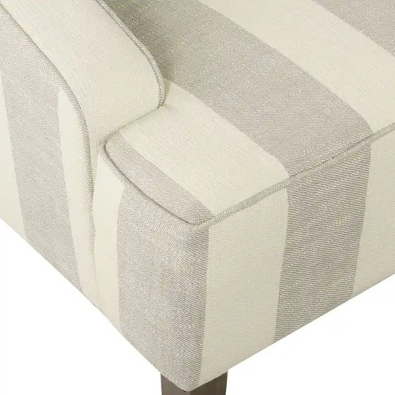Fauteuil de détente classique avec accoudoirs incurvés