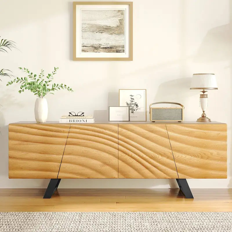 Meuble TV de rangement à quatre portes avec motif d'ondulation d'eau en relief de 63 pouces - 63